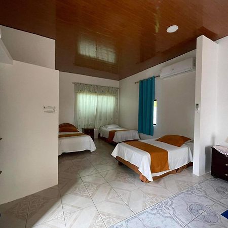 Hostal Muro De Las Lagrimas With High Speed Internet Starlink 比亚米尔港 外观 照片