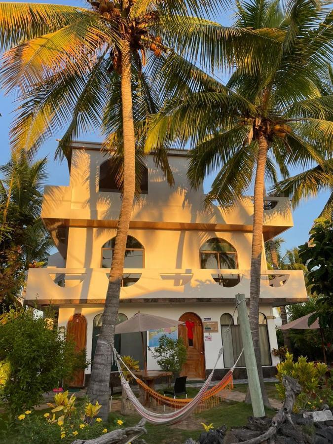 Hostal Muro De Las Lagrimas With High Speed Internet Starlink 比亚米尔港 外观 照片
