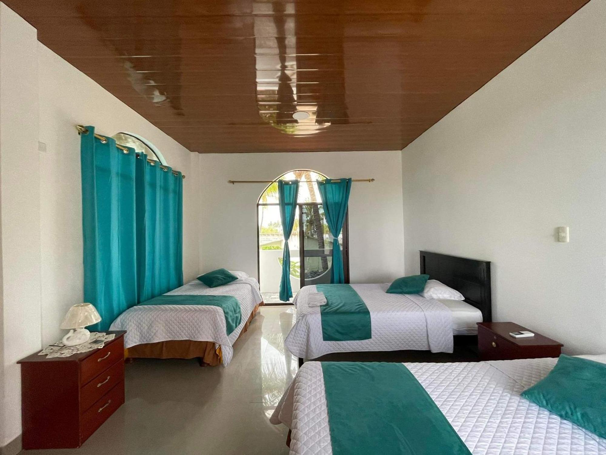 Hostal Muro De Las Lagrimas With High Speed Internet Starlink 比亚米尔港 外观 照片